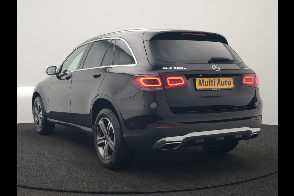 Mercedes-Benz GLC 300e 4MATIC Premium PHEV 320pk Dealer O.H | Adaptive Cruise | Camera | Alcantara Sportstoelen Verwarmd | Apple Carplay | Blis | AMG Interieur | Navigatie | DAB | Plug In Hybrid |
