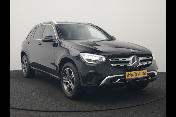 Mercedes-Benz GLC 300e 4MATIC Premium PHEV 320pk Dealer O.H | Adaptive Cruise | Camera | Alcantara Sportstoelen Verwarmd | Apple Carplay | Blis | AMG Interieur | Navigatie | DAB | Plug In Hybrid |