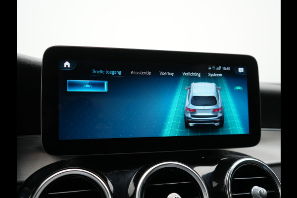 Mercedes-Benz GLC 300e 4MATIC Premium PHEV 320pk Dealer O.H | Adaptive Cruise | Camera | Alcantara Sportstoelen Verwarmd | Apple Carplay | Blis | AMG Interieur | Navigatie | DAB | Plug In Hybrid |