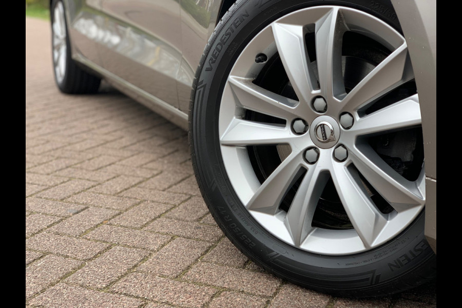 Volvo V60 2.0 D4 Inscription 190PK LEDER FULL 2021 DEALER OH / NETTO EXPORT € 14.950