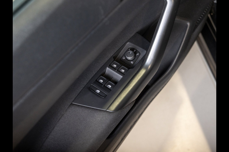 Volkswagen Taigo 1.0 TSI Life Business / 110pk / Achteruitrij camera / Automatische klimaatregeling /