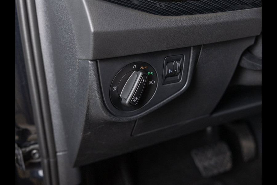 Volkswagen Taigo 1.0 TSI Life Business / 110pk / Achteruitrij camera / Automatische klimaatregeling /