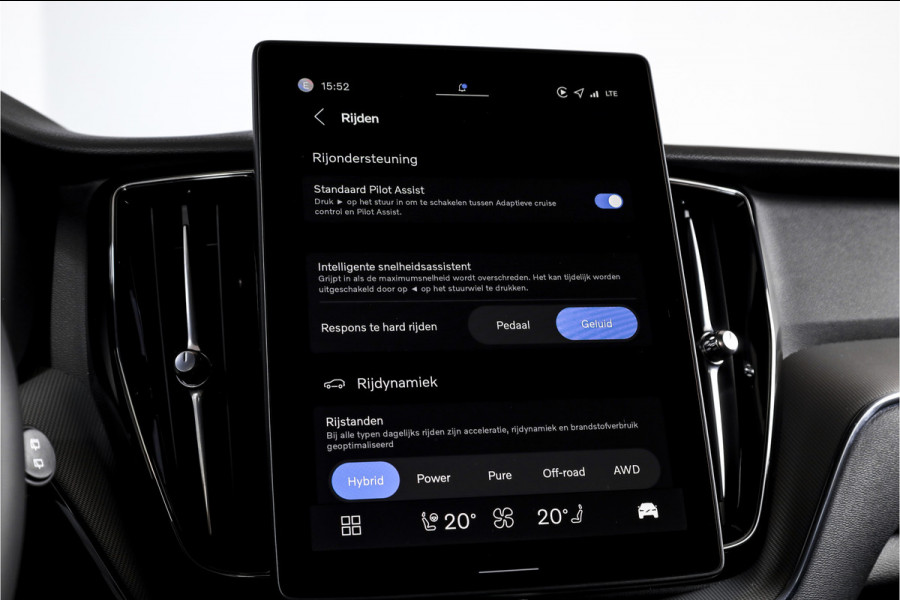 Volvo XC60 2.0 T6 Plug-in hybrid AWD Plus Black Edition - Facelift MY26 | Harman/Kardon | Elek. Trekhaak | S/K-Panodak | Dig. Cockpit | Adapt. Cruise | Elek. Klep | Stoel-+Stuurverw. | 360 Camera | NAV+App. Connect | ECC | LM 21" | 5880