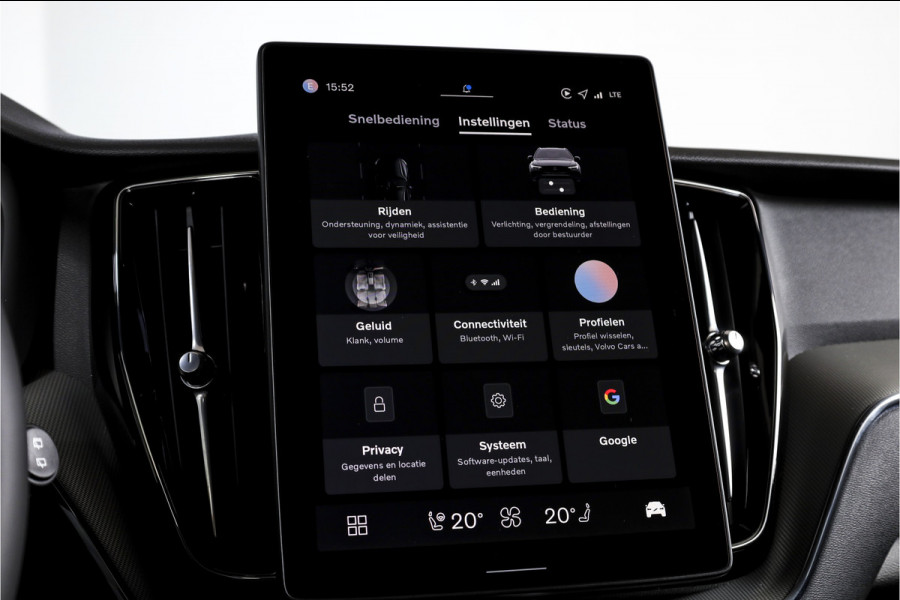 Volvo XC60 2.0 T6 Plug-in hybrid AWD Plus Black Edition - Facelift MY26 | Harman/Kardon | Elek. Trekhaak | S/K-Panodak | Dig. Cockpit | Adapt. Cruise | Elek. Klep | Stoel-+Stuurverw. | 360 Camera | NAV+App. Connect | ECC | LM 21" | 5898