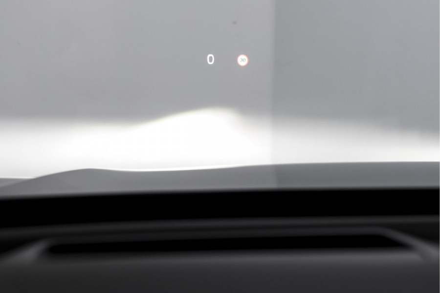 Volvo XC60 2.0 T6 Plug-in hybrid AWD Plus Black Edition - Facelift MY26 | Harman/Kardon | S/K-Panodak | Dig. Cockpit | Adapt. Cruise | Elek. Klep | Stoel-+Stuurverw. | 360 Camera | NAV+App. Connect | ECC | LM 21" | 1711