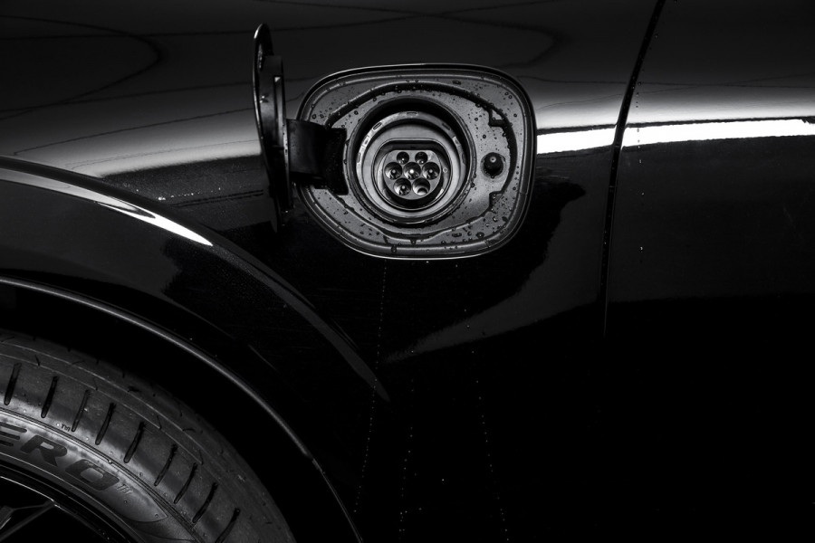 Volvo XC60 2.0 T6 Plug-in hybrid AWD Plus Black Edition - Facelift MY26 | Harman/Kardon | S/K-Panodak | Dig. Cockpit | Adapt. Cruise | Elek. Klep | Stoel-+Stuurverw. | 360 Camera | NAV+App. Connect | ECC | LM 21" | 1711