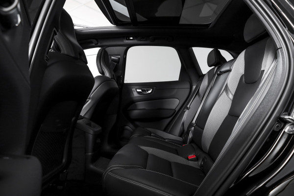 Volvo XC60 2.0 T6 Plug-in hybrid AWD Plus Black Edition - Facelift MY26 | Harman/Kardon | S/K-Panodak | Dig. Cockpit | Adapt. Cruise | Elek. Klep | Stoel-+Stuurverw. | 360 Camera | NAV+App. Connect | ECC | LM 21" | 1711