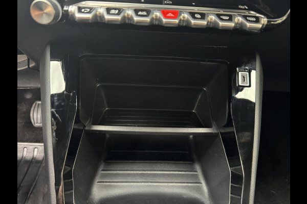 Peugeot 2008 1.2 PureTech 100 Active - Nieuw Model I Apple CarPaly / Navigatie I Airco I LED & PDC I Dealer onderhouden