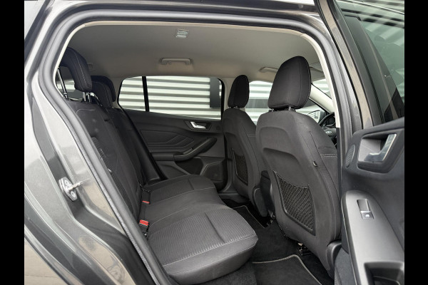 Ford FOCUS Wagon 1.0 EcoBoost Titanium Business 2e Eigenaar|Navi|Trekhaak|Camera|B&O Sound System|Clima|Cruise|Stoelverwarming|N.A.P|APK tot 07-2026