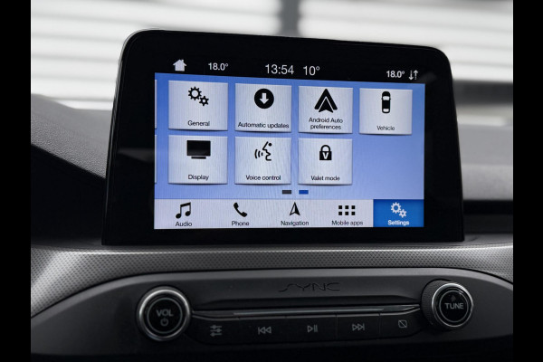 Ford FOCUS Wagon 1.0 EcoBoost Titanium Business 2e Eigenaar|Navi|Trekhaak|Camera|B&O Sound System|Clima|Cruise|Stoelverwarming|N.A.P|APK tot 07-2026