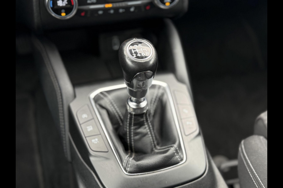 Ford FOCUS Wagon 1.0 EcoBoost Titanium Business 2e Eigenaar|Navi|Trekhaak|Camera|B&O Sound System|Clima|Cruise|Stoelverwarming|N.A.P|APK tot 07-2026