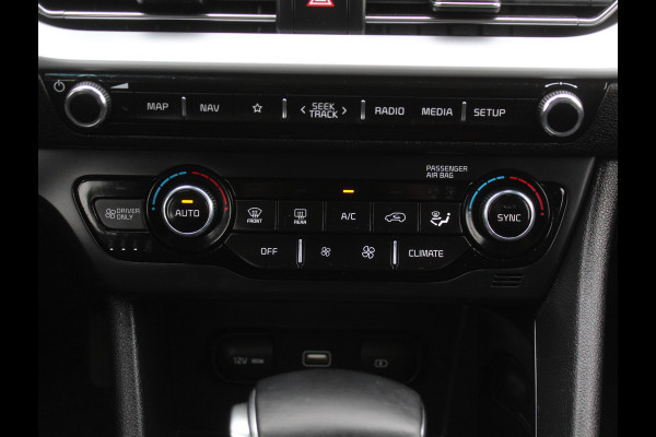 Kia Niro 1.6 GDi Hybrid DynamicLine CARPLAY | CAMERA | DAB | CLIMATE | PDC | LMV16 | HALFLEER | ADAPCRUISE | LED | NAVI | TREKHAAK