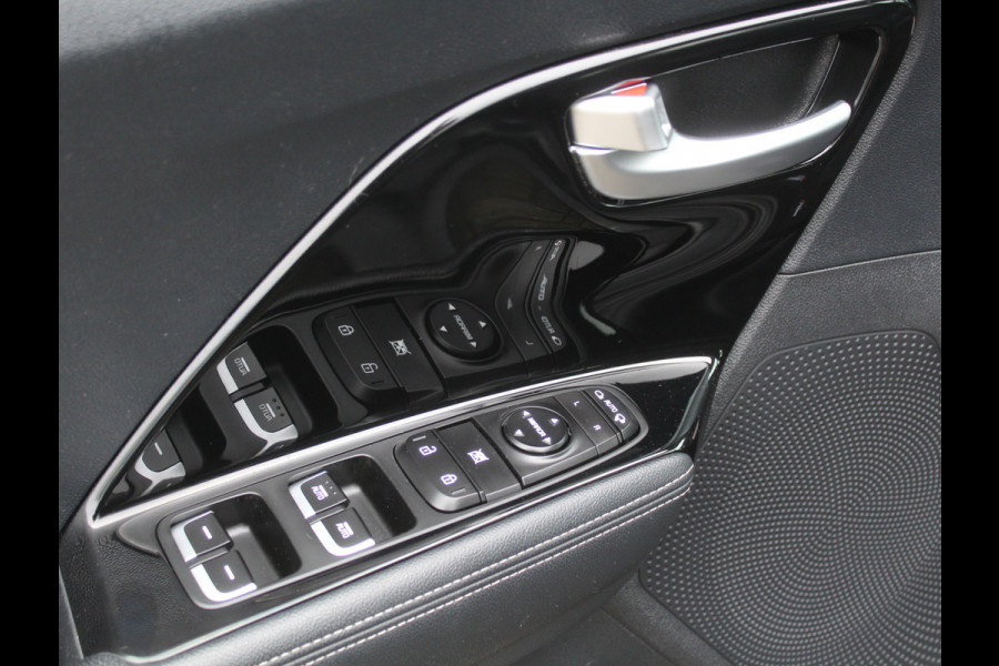 Kia Niro 1.6 GDi Hybrid DynamicLine CARPLAY | CAMERA | DAB | CLIMATE | PDC | LMV16 | HALFLEER | ADAPCRUISE | LED | NAVI | TREKHAAK