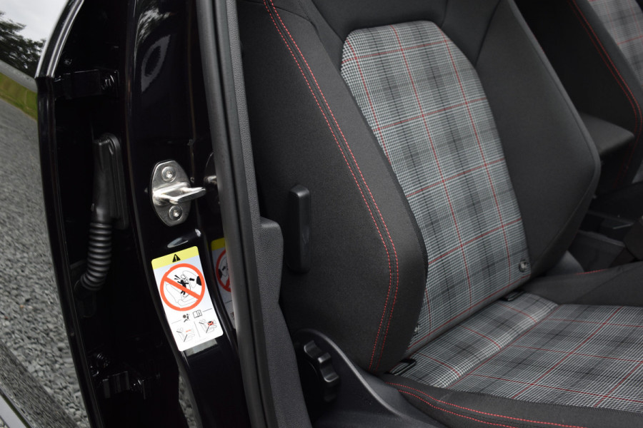 Volkswagen Polo GTI 2.0 TSI 210PK DSG VIRTUAL/CAMERA/LED