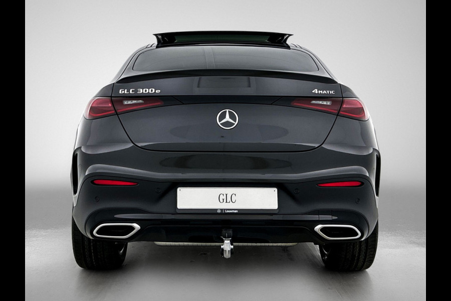 Mercedes-Benz GLC Coupé 300e 4MATIC Sport Edition | Premium | Winterpakket | Nightpakket | Trekhaak | DISTRONIC | URBAN GUARD Plus | 20" multispaaks AMG velgen |