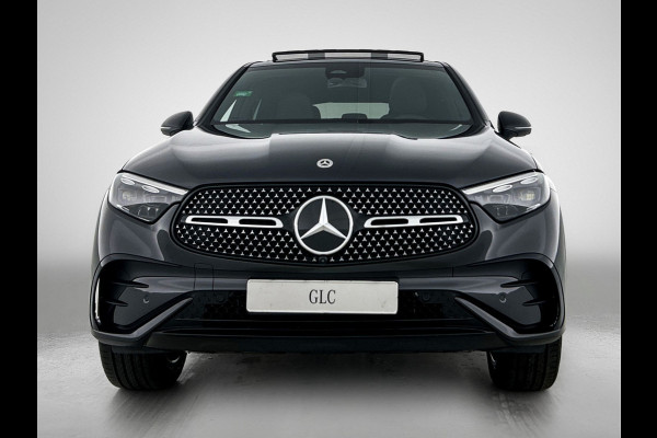 Mercedes-Benz GLC Coupé 300e 4MATIC Sport Edition | Premium | Winterpakket | Nightpakket | Trekhaak | DISTRONIC | URBAN GUARD Plus | 20" multispaaks AMG velgen |