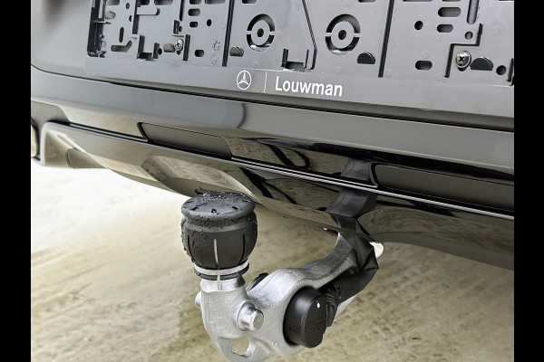 Mercedes-Benz GLC Coupé 300e 4MATIC Sport Edition | Premium | Winterpakket | Nightpakket | Trekhaak | DISTRONIC | URBAN GUARD Plus | 20" multispaaks AMG velgen |