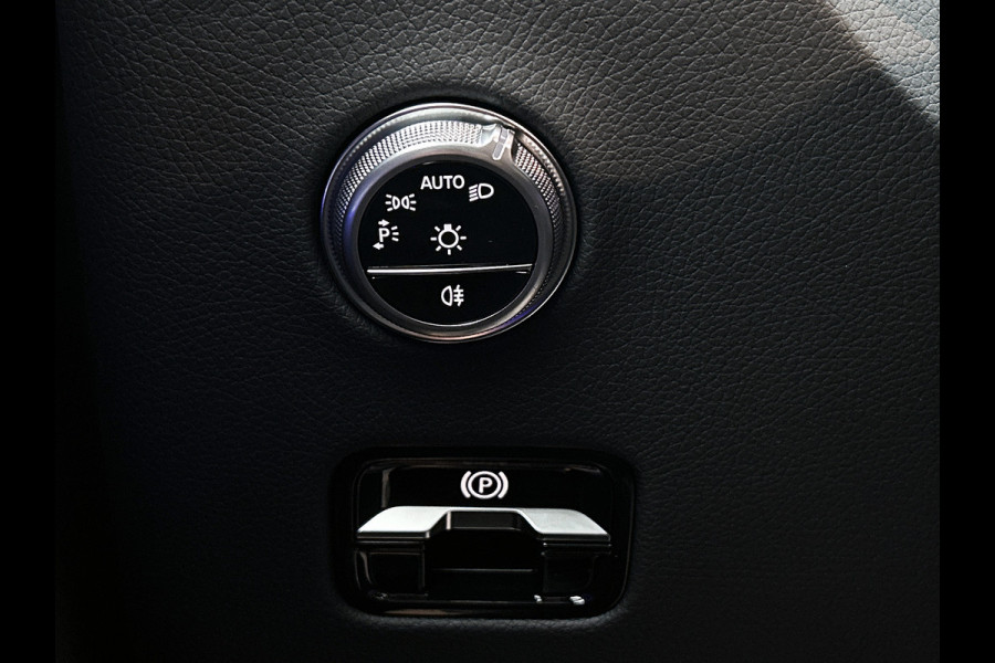 Mercedes-Benz GLC Coupé 300e 4MATIC Sport Edition | Premium | Winterpakket | Nightpakket | Trekhaak | DISTRONIC | URBAN GUARD Plus | 20" multispaaks AMG velgen |