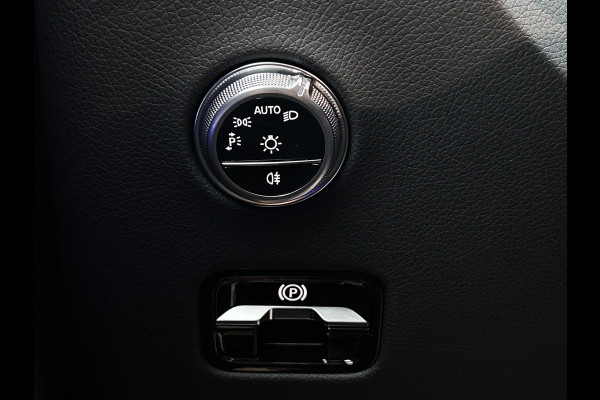 Mercedes-Benz GLC Coupé 300e 4MATIC Sport Edition | Premium | Winterpakket | Nightpakket | Trekhaak | DISTRONIC | URBAN GUARD Plus | 20" multispaaks AMG velgen |