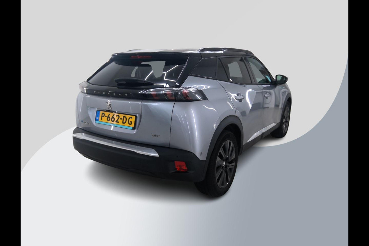 Peugeot e-2008 EV GT Pack 50 kWh | 25.500 KM | SOH 92% | Panorama dak | VERWACHT!