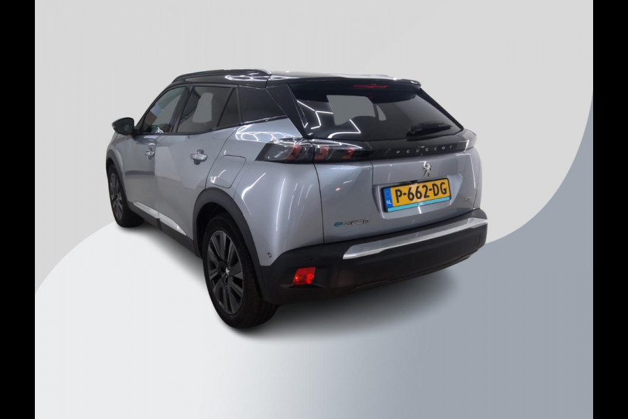 Peugeot e-2008 EV GT Pack 50 kWh | 25.500 KM | SOH 92% | Panorama dak | VERWACHT!