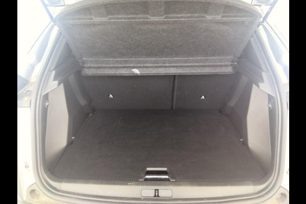 Peugeot e-2008 EV GT Pack 50 kWh | 25.500 KM | SOH 92% | Panorama dak | VERWACHT!