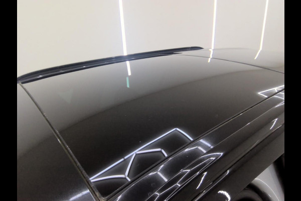 Peugeot e-2008 EV GT Pack 50 kWh | 25.500 KM | SOH 92% | Panorama dak | VERWACHT!