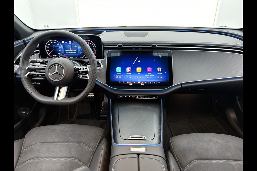 Mercedes-Benz E-Klasse Estate 300 e Business Solution AMG | Winterpakket | Nightpakket | Comfortpakket Plus | Trekhaak | Head-up display | Panoramaschuifdak | 20" multispaaks AMG velgen |