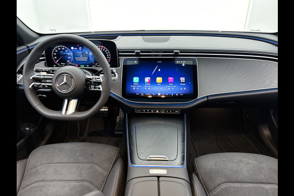 Mercedes-Benz E-Klasse Estate 300 e Business Solution AMG | Winterpakket | Nightpakket | Comfortpakket Plus | Trekhaak | Head-up display | Panoramaschuifdak | 20" multispaaks AMG velgen |