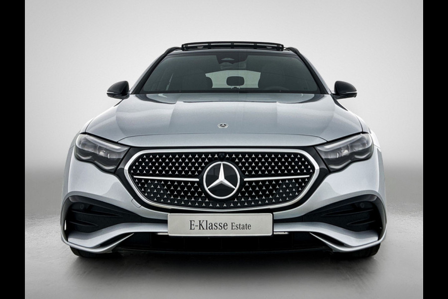 Mercedes-Benz E-Klasse Estate 300 e Business Solution AMG | Winterpakket | Nightpakket | Comfortpakket Plus | Trekhaak | Head-up display | Panoramaschuifdak | 20" multispaaks AMG velgen |