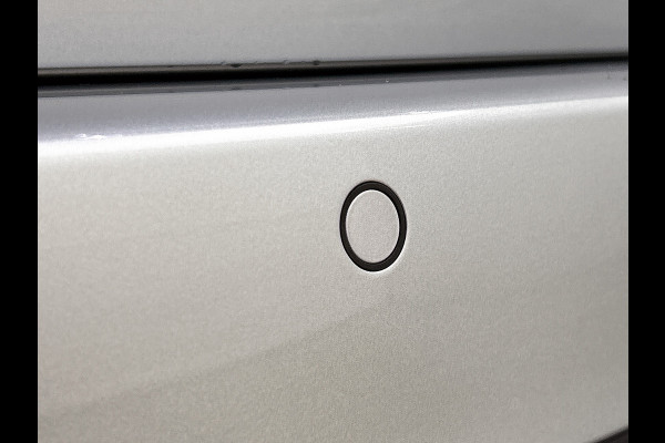 Mercedes-Benz E-Klasse Estate 300 e Business Solution AMG | Winterpakket | Nightpakket | Comfortpakket Plus | Trekhaak | Head-up display | Panoramaschuifdak | 20" multispaaks AMG velgen |