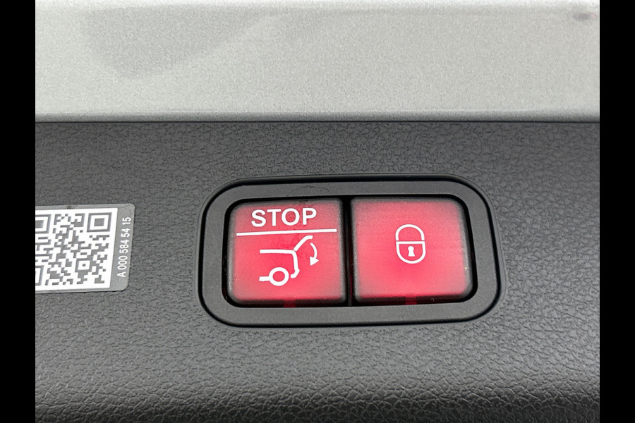 Mercedes-Benz E-Klasse Estate 300 e Business Solution AMG | Winterpakket | Nightpakket | Comfortpakket Plus | Trekhaak | Head-up display | Panoramaschuifdak | 20" multispaaks AMG velgen |