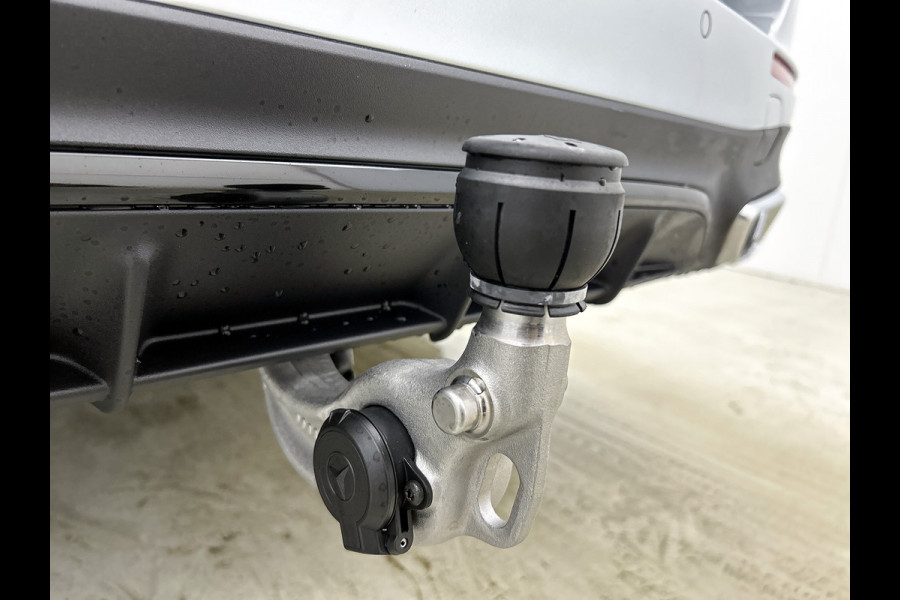 Mercedes-Benz E-Klasse Estate 300 e Business Solution AMG | Winterpakket | Nightpakket | Comfortpakket Plus | Trekhaak | Head-up display | Panoramaschuifdak | 20" multispaaks AMG velgen |