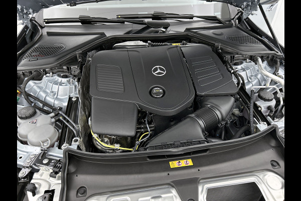 Mercedes-Benz E-Klasse Estate 300 e Business Solution AMG | Winterpakket | Nightpakket | Comfortpakket Plus | Trekhaak | Head-up display | Panoramaschuifdak | 20" multispaaks AMG velgen |