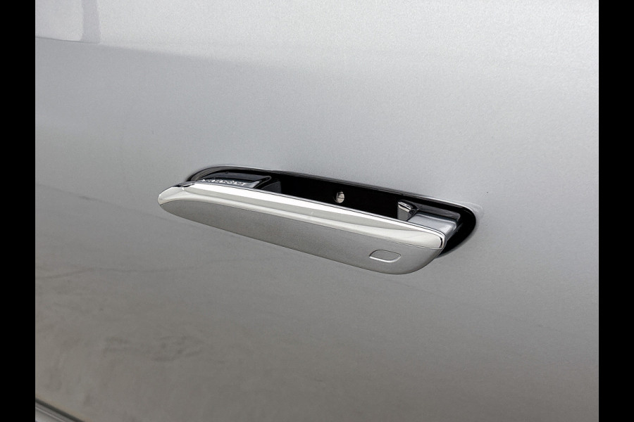 Mercedes-Benz E-Klasse Estate 300 e Business Solution AMG | Winterpakket | Nightpakket | Comfortpakket Plus | Trekhaak | Head-up display | Panoramaschuifdak | 20" multispaaks AMG velgen |