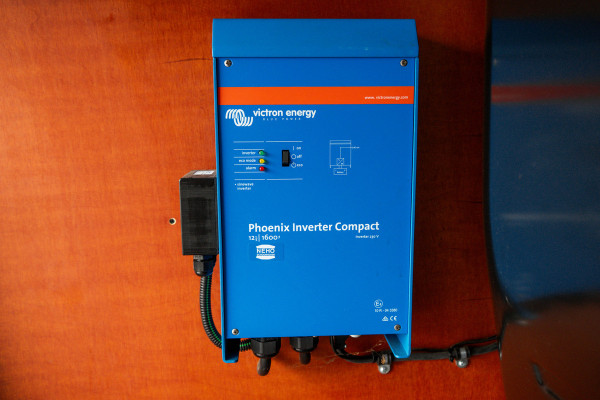 Ford Transit Connect 1.5 EcoBlue | Cruise | PDC | Airco | Victron Omvormer | Trekhaak