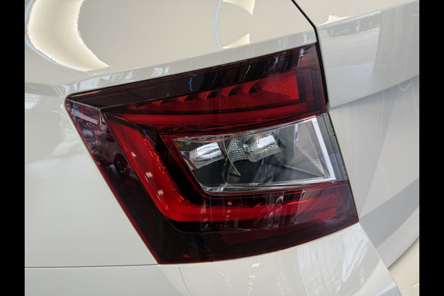 Škoda Fabia Combi 1.0 Business Edition Panoramadak Carplay Full-led