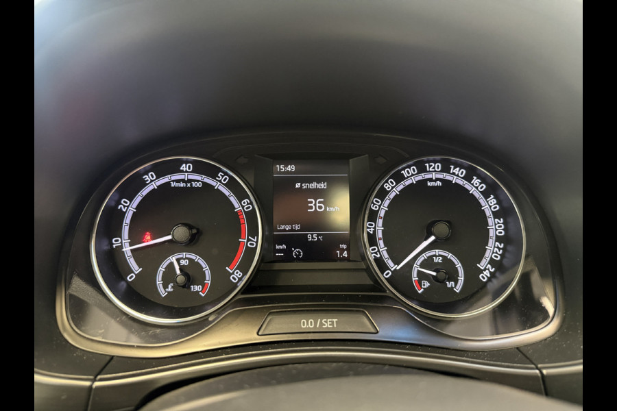 Škoda Fabia Combi 1.0 Business Edition Panoramadak Carplay Full-led