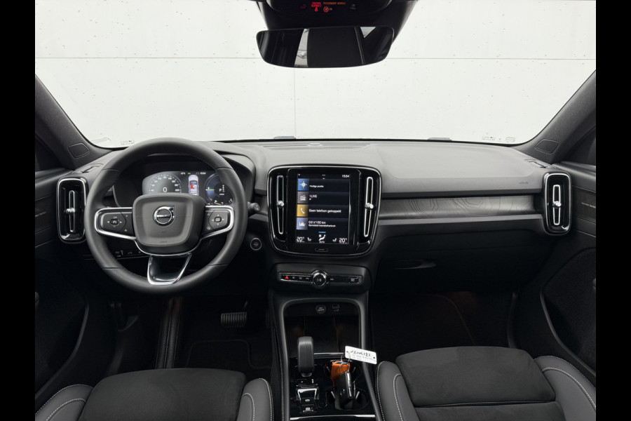 Volvo XC40 1.5 T4 Plug-in hybrid Plus Dark | Navi | Memory | H/K Audio | 360* Camera | 20 inch