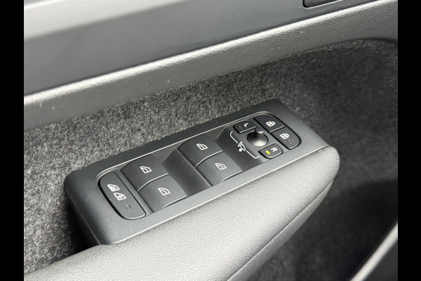 Volvo XC40 1.5 T4 Plug-in hybrid Plus Dark | Navi | Memory | H/K Audio | 360* Camera | 20 inch