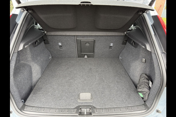 Volvo XC40 1.5 T4 Plug-in hybrid Plus Dark | Navi | Memory | H/K Audio | 360* Camera | 20 inch