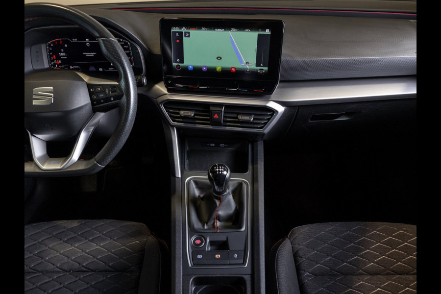Seat Leon Sportstourer 1.5 TSI FR / 150pk / Stoel en stuur verwaming / Achteruitrij camera /