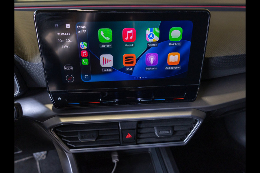 Seat Leon Sportstourer 1.5 TSI FR / 150pk / Stoel en stuur verwaming / Achteruitrij camera /