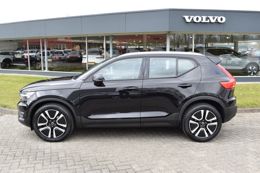 Volvo XC40 B4 211PK Business Pro | Trekhaak | ACC | Blis | Camera | 18"LMV