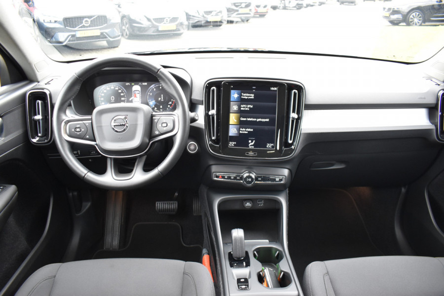 Volvo XC40 B4 211PK Business Pro | Trekhaak | ACC | Blis | Camera | 18"LMV