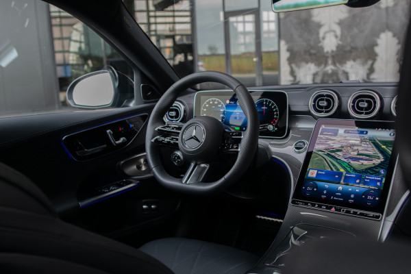 Mercedes-Benz C-Klasse 300 e AMG Magno|Nappa|Night|Rij-assistentie Plus|Keyless-Go|Stoelkoeling|Pano|360°|Burmester|19''
