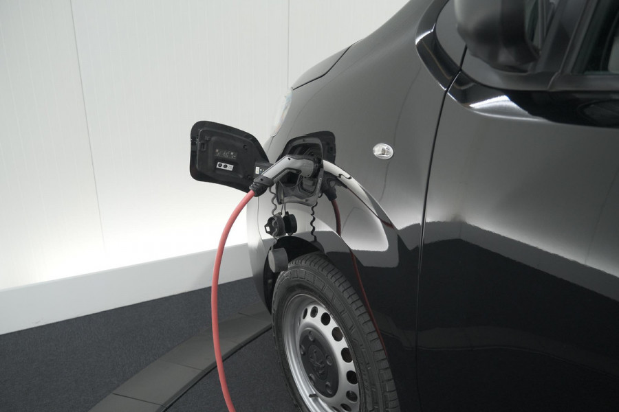 Peugeot e-Expert Long Premium 75 kWh | Laadruimte Pakket | Camera | Dodehoekdetectie | Apple Carplay