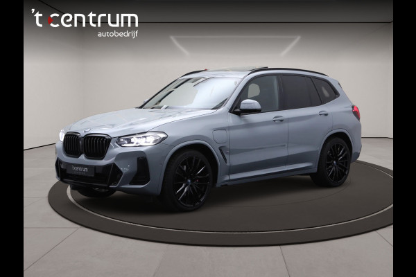 BMW X3 xDrive30e 293 High Executive PHEV, Panoramadak, 360 Camera, Leder, Memory