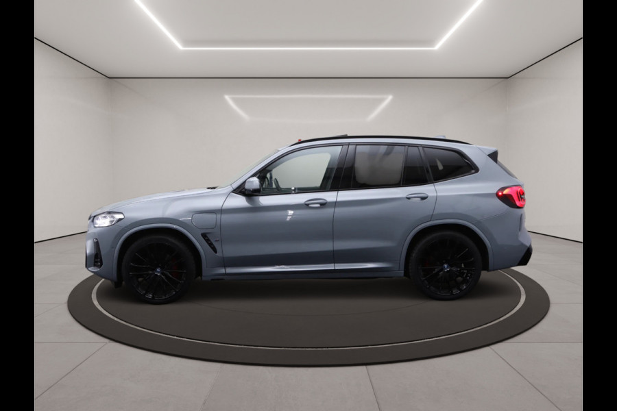 BMW X3 xDrive30e 293 High Executive PHEV, Panoramadak, 360 Camera, Leder, Memory