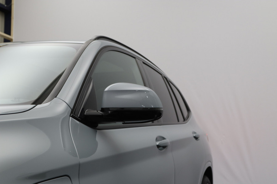 BMW X3 xDrive30e 293 High Executive PHEV, Panoramadak, 360 Camera, Leder, Memory